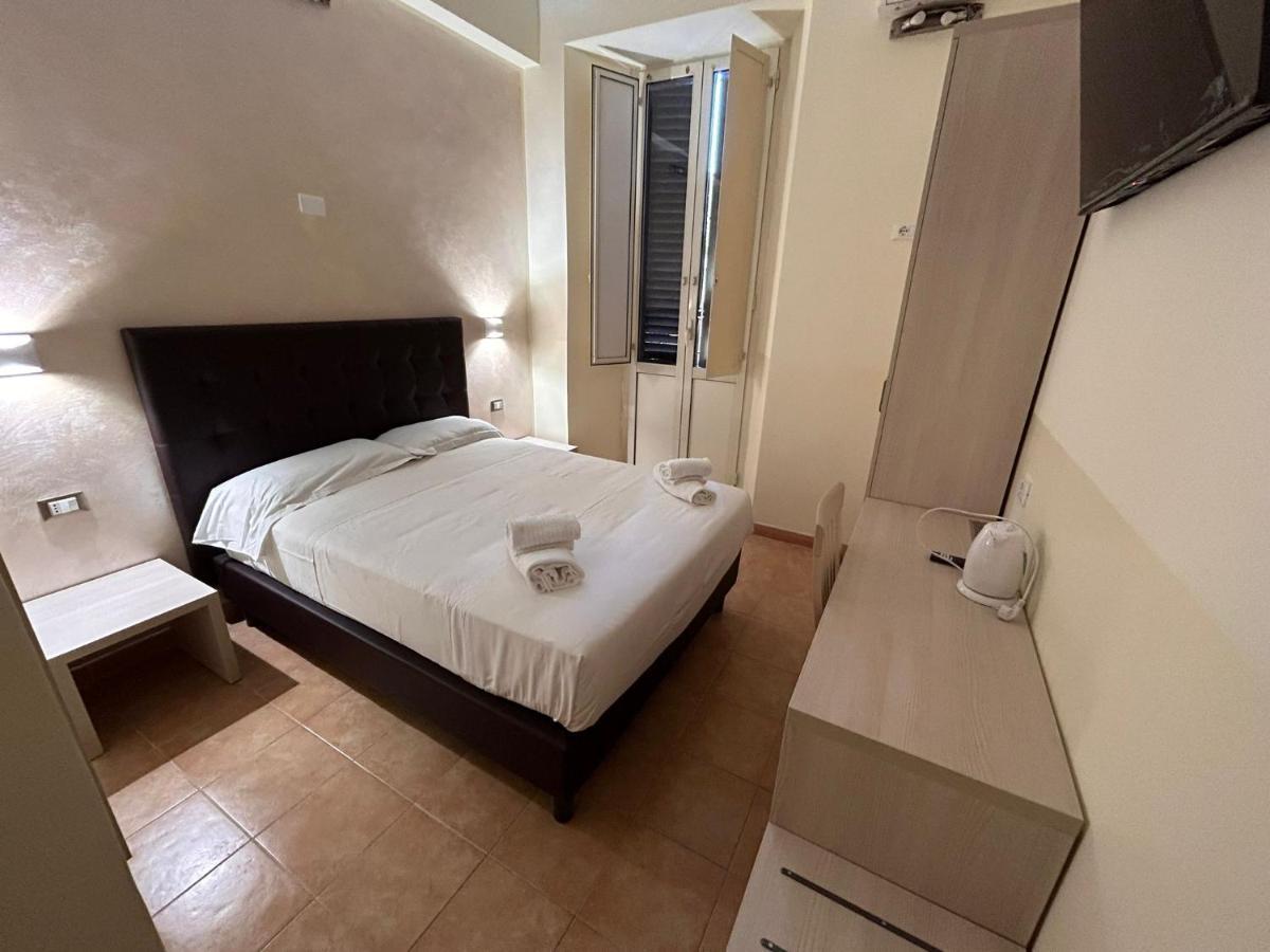 Conte Guesthouse Рим Экстерьер фото