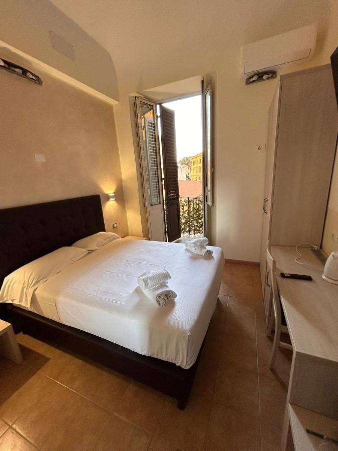 Conte Guesthouse Рим Экстерьер фото