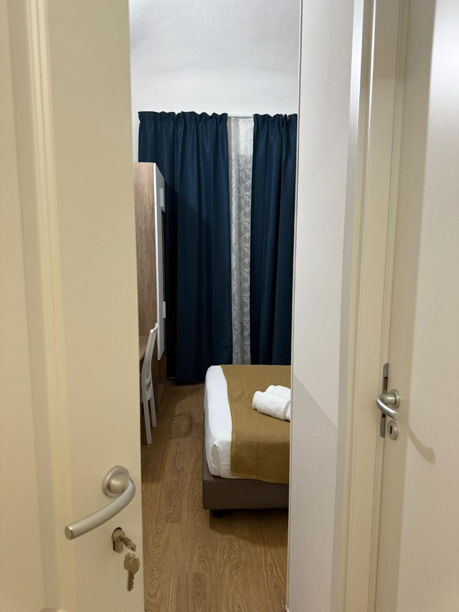 Conte Guesthouse Рим Экстерьер фото