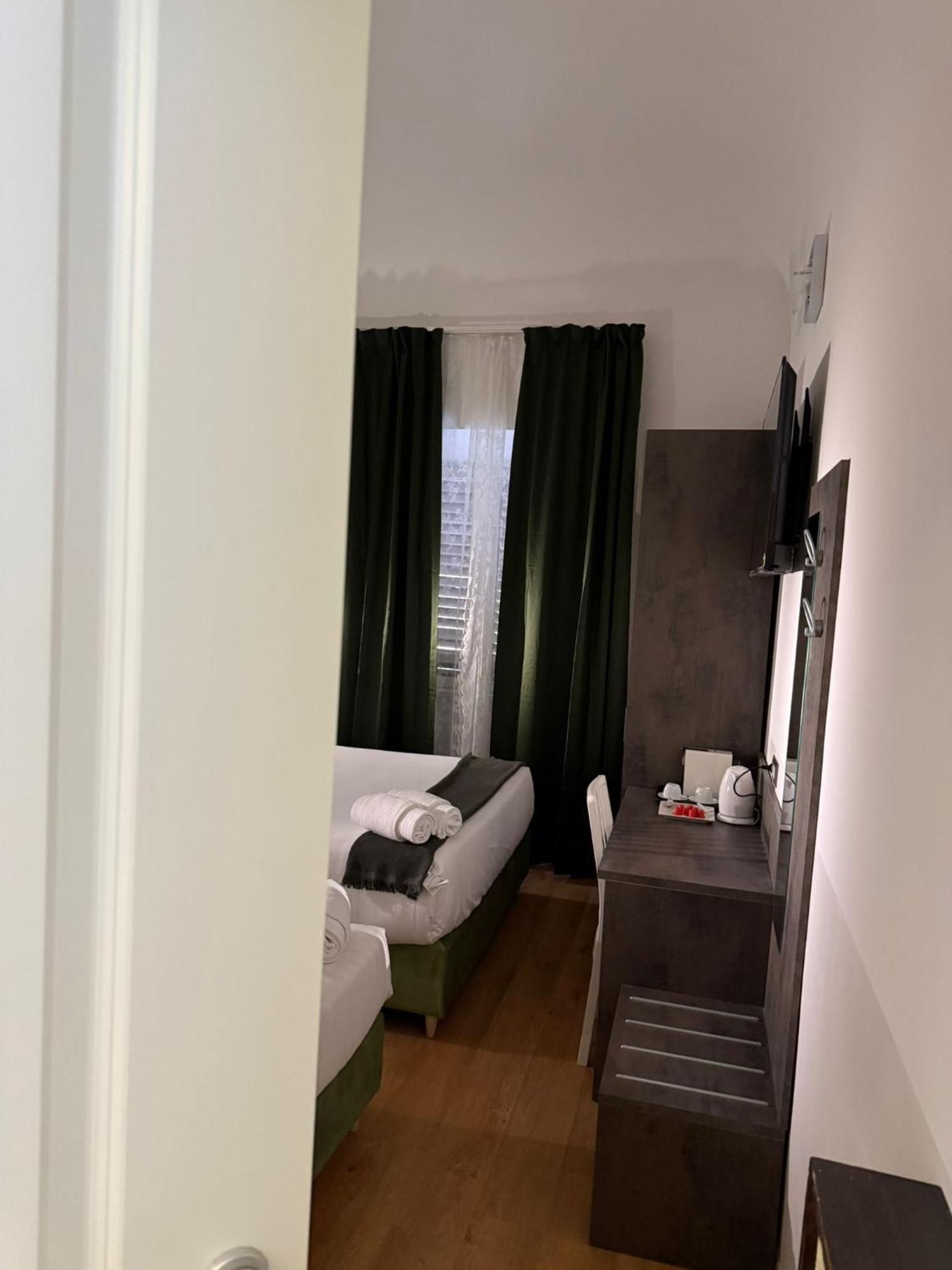 Conte Guesthouse Рим Экстерьер фото